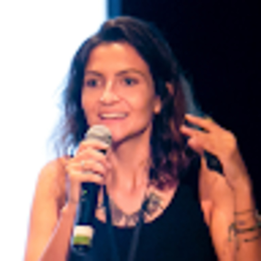 Meet your Posher, Elaine